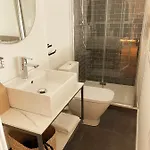 Urban Vedruna דירה *